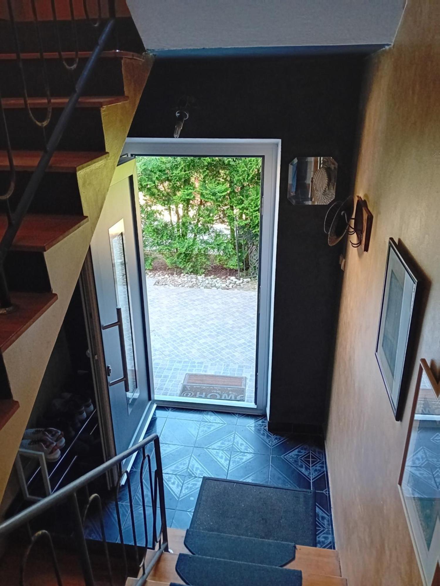 Apartment Baci For 4 Guests Ljubljana Bagian luar foto